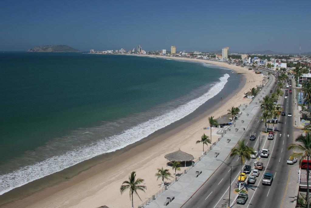 Las Flores Beach Resort Mazatlán Buitenkant foto